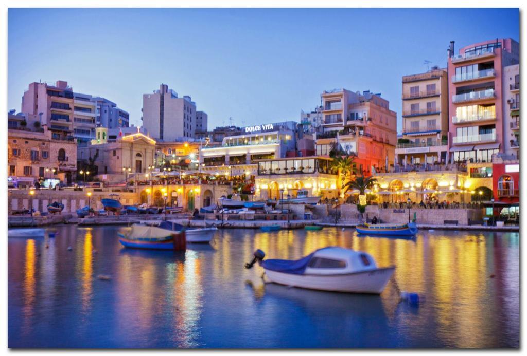 Splendid Seaside Retreat On Spinola Bay Apartman San Ġiljan Kültér fotó