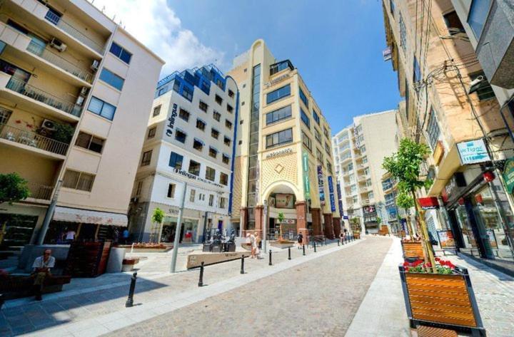 Splendid Seaside Retreat On Spinola Bay Apartman San Ġiljan Kültér fotó