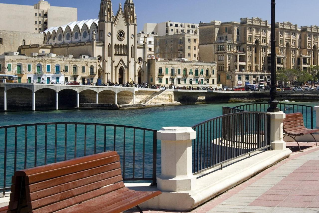 Splendid Seaside Retreat On Spinola Bay Apartman San Ġiljan Kültér fotó