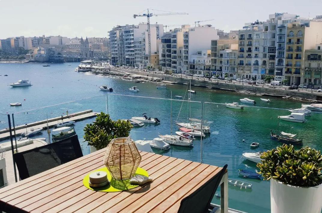 Splendid Seaside Retreat On Spinola Bay Apartman San Ġiljan Kültér fotó
