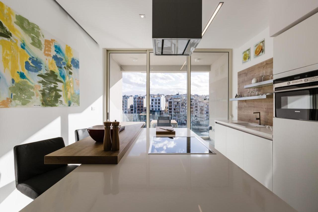 Splendid Seaside Retreat On Spinola Bay Apartman San Ġiljan Kültér fotó