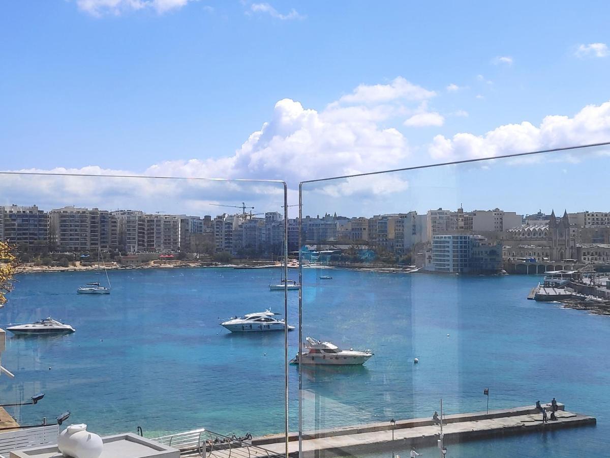Splendid Seaside Retreat On Spinola Bay Apartman San Ġiljan Kültér fotó