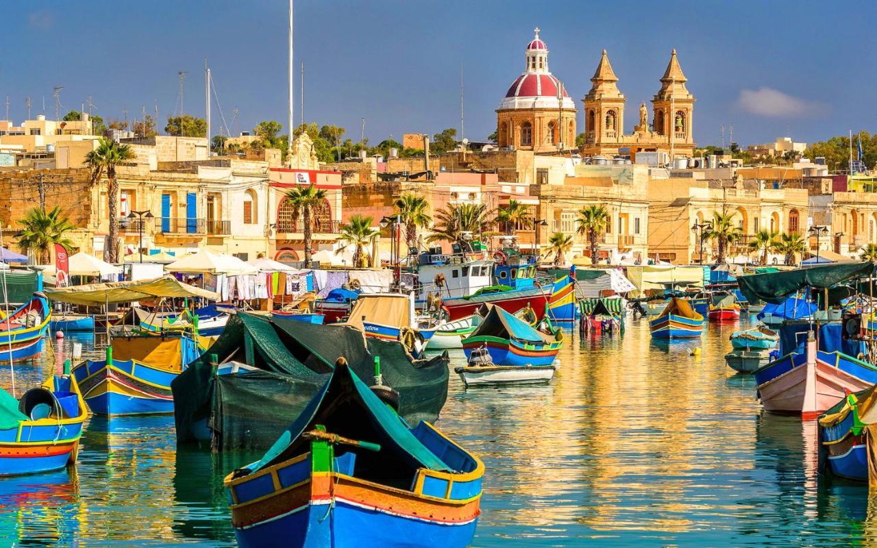 Splendid Seaside Retreat On Spinola Bay Apartman San Ġiljan Kültér fotó
